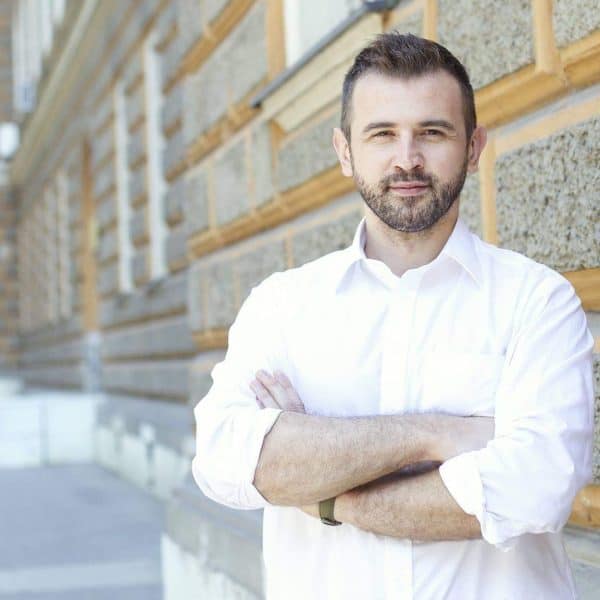 Gratz: Nisu riješeni suštinski problemi, visoki predstavnik uveo još veći nered