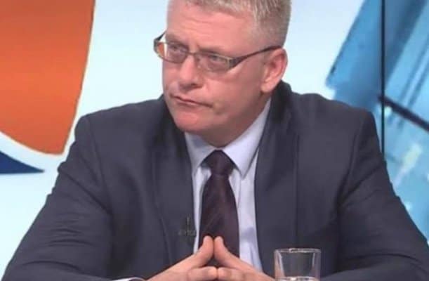 Vrijeme kad svaka šuša drži javne lekcije uglednim profesorima
