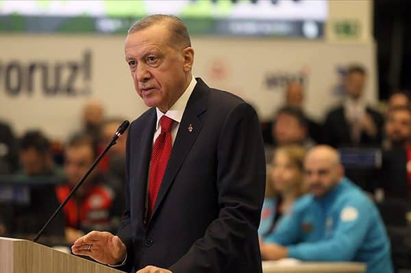 Erdogan: Svaki stan i radnju srušene u zemljotresima ponovo ćemo izgraditi i predati vlasnicima