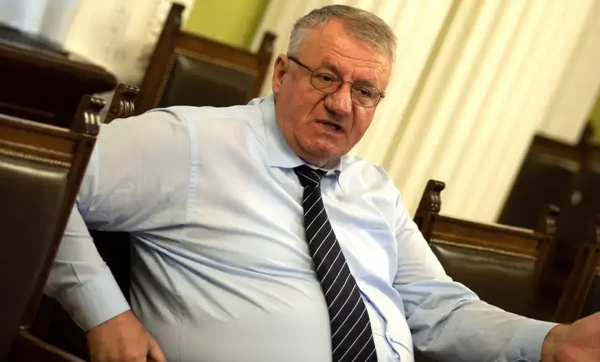 Šešelj: Odazvaću se pozivu Haga, ako sud bude preseljen u Avganistan