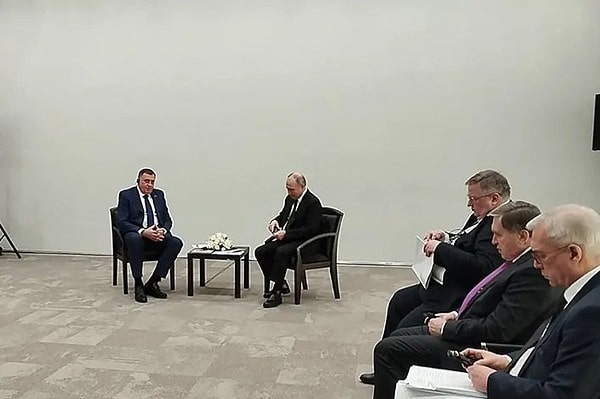 Šta je poruka hladne sobe u kojoj je Dodika dočekao gazda Putin?
