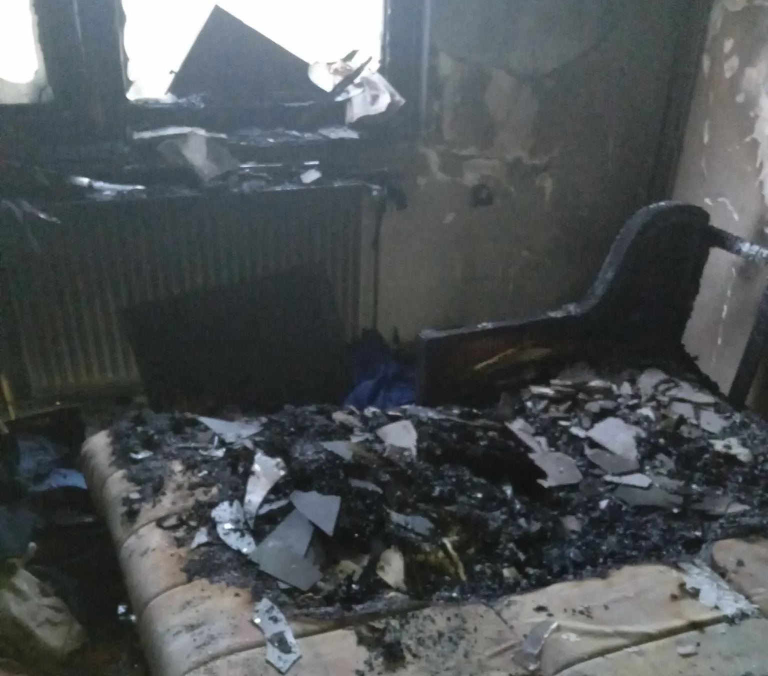 Predstavnici MIZ Janja obišli porodicu koja je u požaru izgubila dom