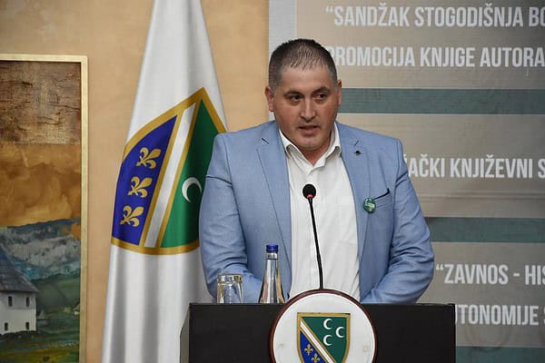 Proročić povodom Međunarodnog dana Bošnjaka: Ne dopuštam da vrijeme izbriše strašne stranice bošnjačke istorije