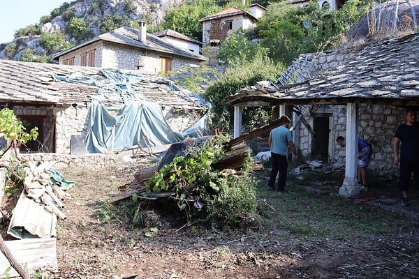 Čišćenjem avlije počeo proces rekonstrukcije i revitalizacije Medrese u Počitelju