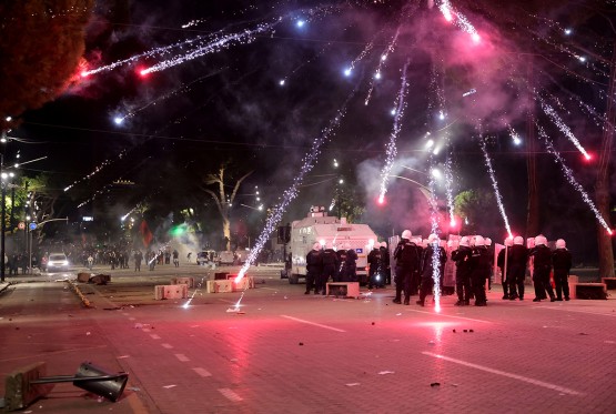 Tirana: Sukobi na protestima zbog uslova u prosvjeti, povrijeđeno 14 policajaca i privedeno 35 osoba