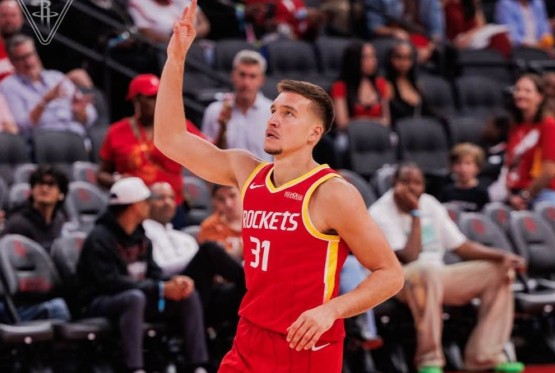 Bogdanović predvodio Hjuston do pobjede nad Oklahomom