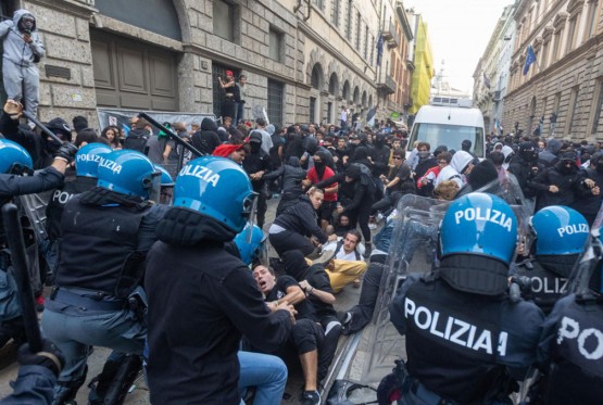 Nemiri u Evropi: Italija pooštrava kazne, Francuska uvodi noćni policijski čas
