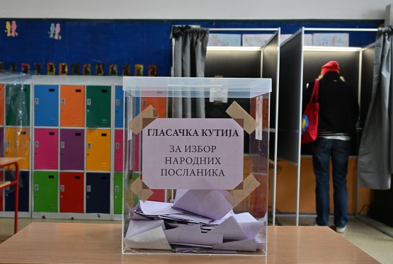 RIK: Pojedina biračka mjesta kasnila s otvaranjem zbog velikog interesovanja birača