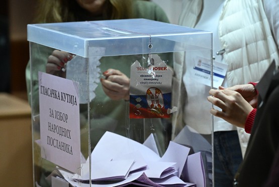 RIK Srbije odlučio: Ponovno glasanje na 53 biračka mjesta 1. novembra