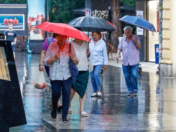 Kiša i pljuskovi danas širom BiH, na planinskim vrhovima moguć snijeg