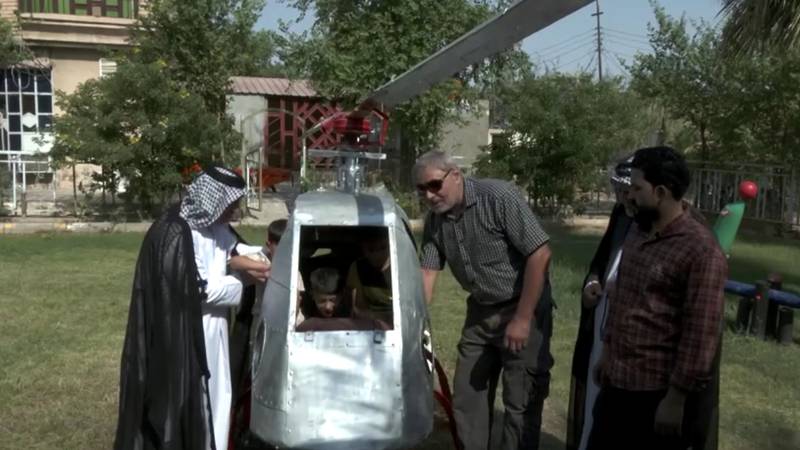 Bivši irački vojnik od otpada pravi pokretne makete aviona, dronova i vozila